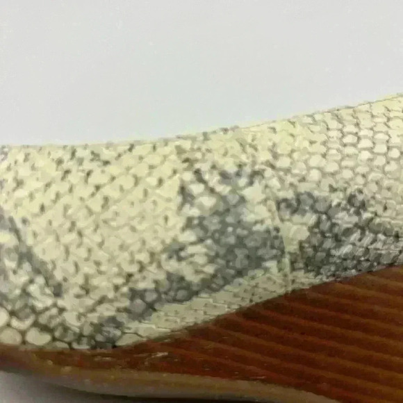 COLE HAAN The Go-to Wedge Chalk Python Snake  Print- Size 8.5 - Picture 14 of 16